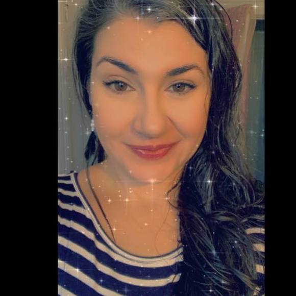 Meet your Posher, Tressa - Picture 1 of 1